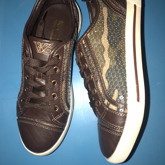 Kathy Van Zeeland NEW sneakers. Size 6.5 - Picture 3 of 4